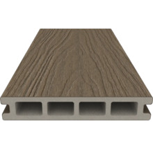 Terrassendiele aus Verbundmaterial mit Holzstruktur und Hohlkammern