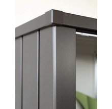 Detailansicht eines Metallgartenschranks