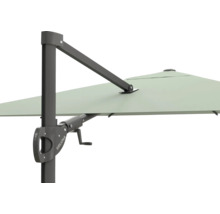 Detailaufnahme eines Soluna Sonnenschirms mit seitlichem Mast