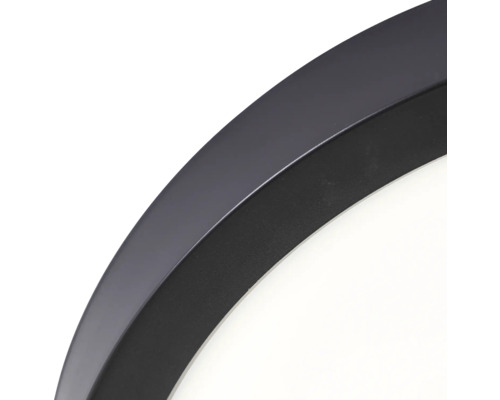 Detailaufnahme einer runden Deckenleuchte