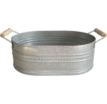 Ovale Zinkwanne mit Holzgriffen