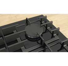 Gaskochfeld mit Kochstellen und Topfträger