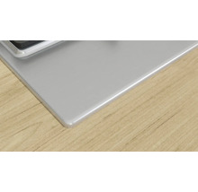 Detailansicht einer Spüle auf einer Arbeitsplatte