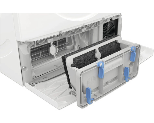 Detailansicht eines Wärmepumpentrockners mit herausgezogenem Flusenfilter.