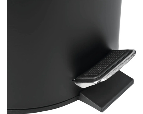 Detailansicht eines Abfallbehälters mit Pedalbedienung