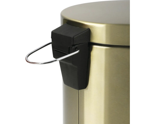 Detailansicht eines Tretabfalleimers mit Pedalmechanismus