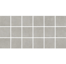 Fliesenmuster mit quadratischen Steingutfliesen