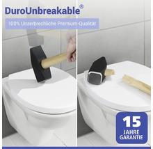 Vorher-Nachher-Darstellung einer Toilette, bei der im ersten Bild ein Hammer auf den Toilettensitz schlägt und im zweiten Bild der Toilettensitz zerbrochen ist, mit 15 Jahren Garantie.