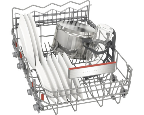 Geschirrspüler Oberkorb mit Geschirr