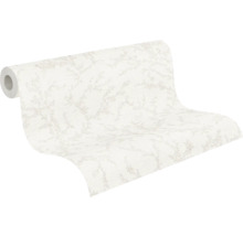 Tapetenrolle mit floralem Muster
