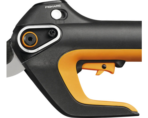 Detailansicht einer Gartenschere von Fiskars