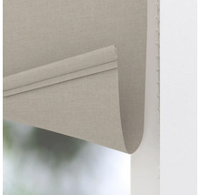 Gerolltes Textilrollo zur Fensterdekoration