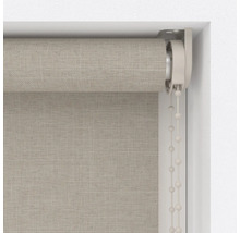 Rollo am Fenster mit Kettenzug