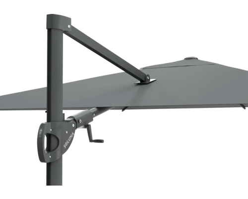 Detailansicht eines Sonnenschirms mit Kurbelmechanismus