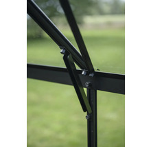 Detailansicht eines Gewächshauses mit Fensteröffnungsmechanismus