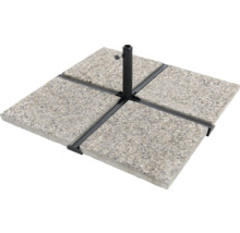 Quadratischer Schirmständer aus Betonplatten und Metallhalterung