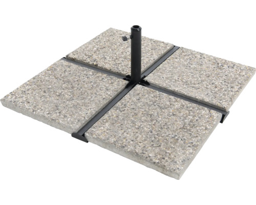 Quadratischer Schirmständer aus Betonplatten und Metallhalterung