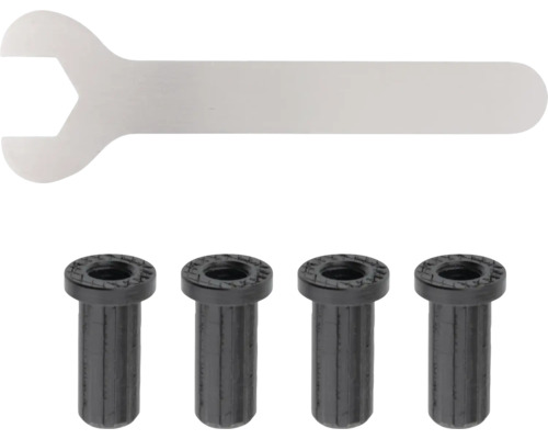 Schraubenschlüssel und vier Distanzhülsen