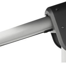 Detailaufnahme einer Torantriebsschiene mit Zahnriemen