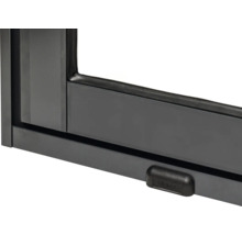 Detailansicht eines Fensters mit Verriegelung