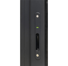 Detailansicht eines Schiebetürgriffs mit integrierter Wasserwaage