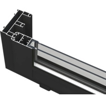 Querschnitt eines Fensterrahmens mit Glas