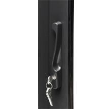 Schwarzer Türgriff mit Schlüsseln