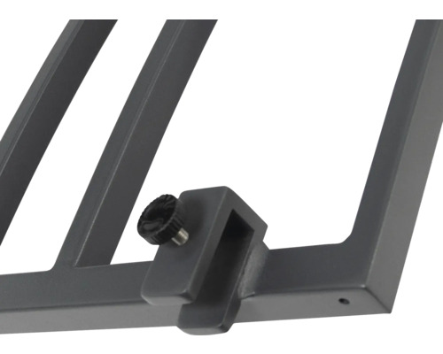 Detailansicht eines Metallgestells mit Stellschraube zur Befestigung.