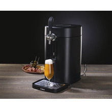 Bierzapfanlage mit Zapfhahn und einem Glas Bier