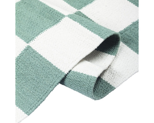 Quadratischer Teppich mit Schachbrettmuster