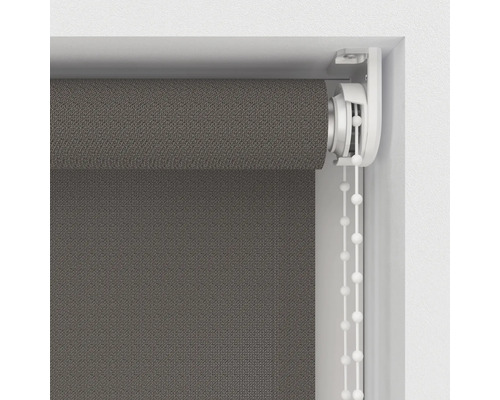 Graues Rollo mit Kettenzug zur Fensterdekoration