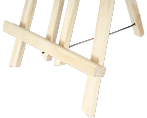 Detailansicht einer Staffelei aus Holz