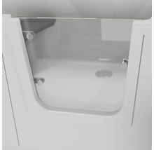 Geöffnete Badewannentür aus Glas