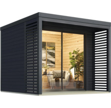 Modernes Gartenhaus mit Glasschiebetür und Holzverkleidung