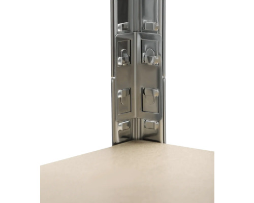 Detailansicht eines Steckregals mit Metalleckprofil und Regalboden