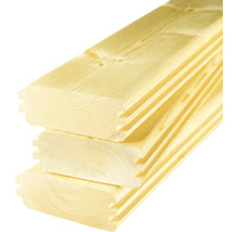 Holzbretter mit Nut- und Federverbindung gestapelt