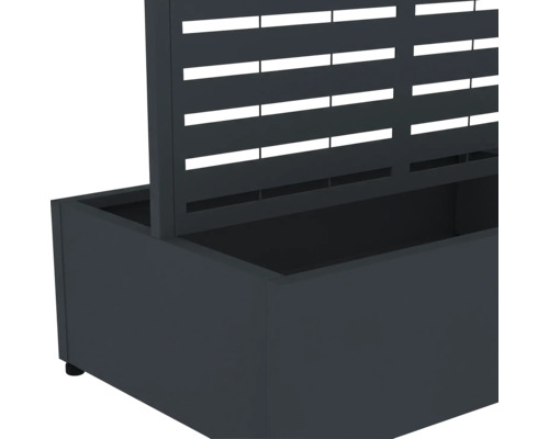 Blumenkasten mit Spalier für den Garten