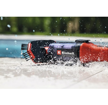 Einhell Logo Poolreinigungsbürste im Einsatz mit Wasserspritzern