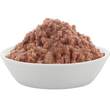 Eine Schale mit Tierfutter