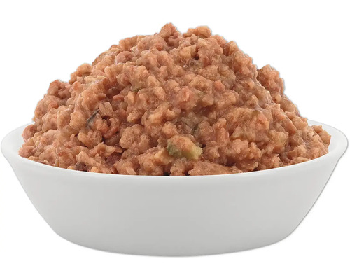 Nassfutter für Haustiere in einer weißen Schale