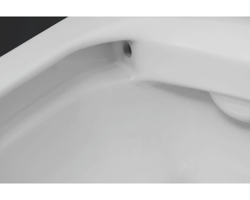 Detailaufnahme eines Waschbeckens mit Überlauf