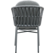 Gartensessel mit geflochtener Rückenlehne und grauem Bezug