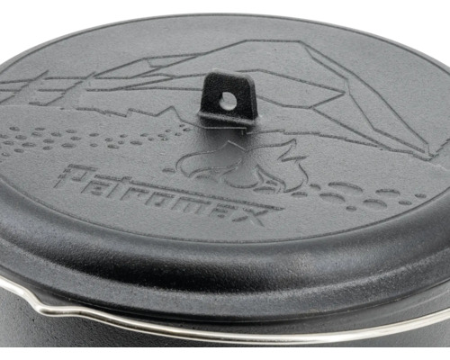 Petromax Dutch Oven Deckel mit Bergmotiv und Firmenlogo