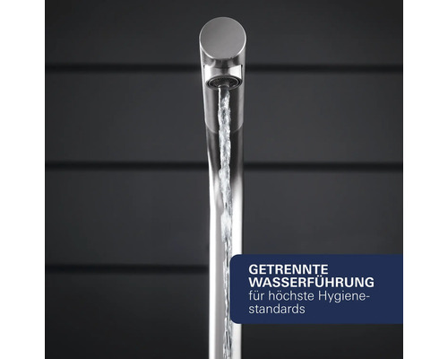 Wasserhahn mit fließendem Wasser