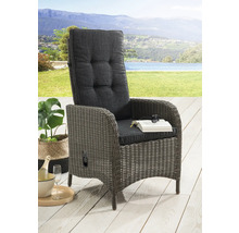 Gartenstuhl aus Rattan mit hoher Rückenlehne und Auflage