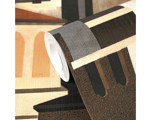 Rolle strukturierte Vliestapete mit abstraktem Architekturmuster aus Gebäuden und Bögen in Braun, Beige, Grau und Terrakotta.