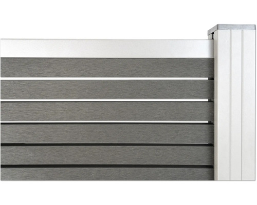 Sichtschutzzaun aus Kunststoff mit Pfosten