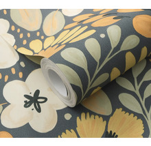 Tapetenrolle mit floralem Muster