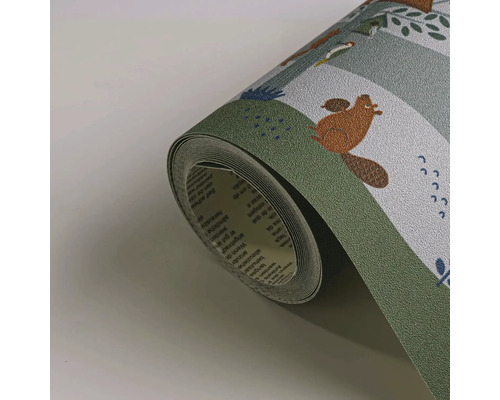 Selbstklebende Tapetenbordüre für Kinder mit Waldtier-Motiven wie einem Biber auf strukturierter Oberfläche.
