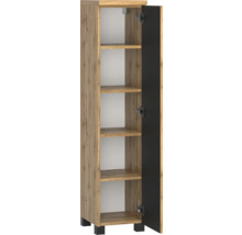Hochschrank mit Korpus in Holzoptik, vier Einlegeböden, einer geöffneten schwarzen Tür und schwarzen Füßen.